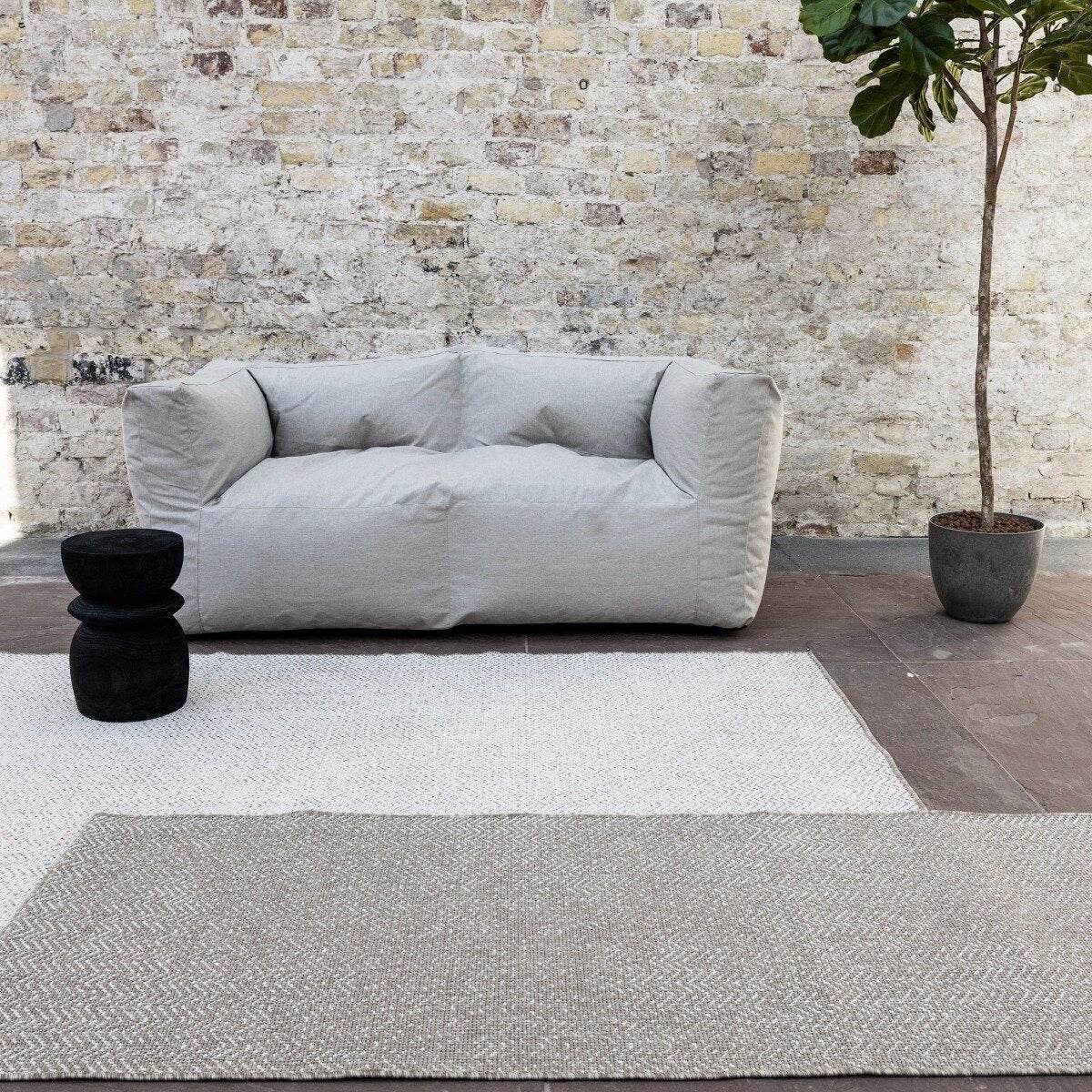 Buitenkleed Dahl bruin/grijs dubbelzijdig - 51Dnspod | Smaakvolle damp – Verzendkosten vrij vanaf 40€ Buitenkleed Dahl bruin/grijs dubbelzijdig - 51Dnspod | Smaakvolle damp – Verzendkosten vrij vanaf 40€