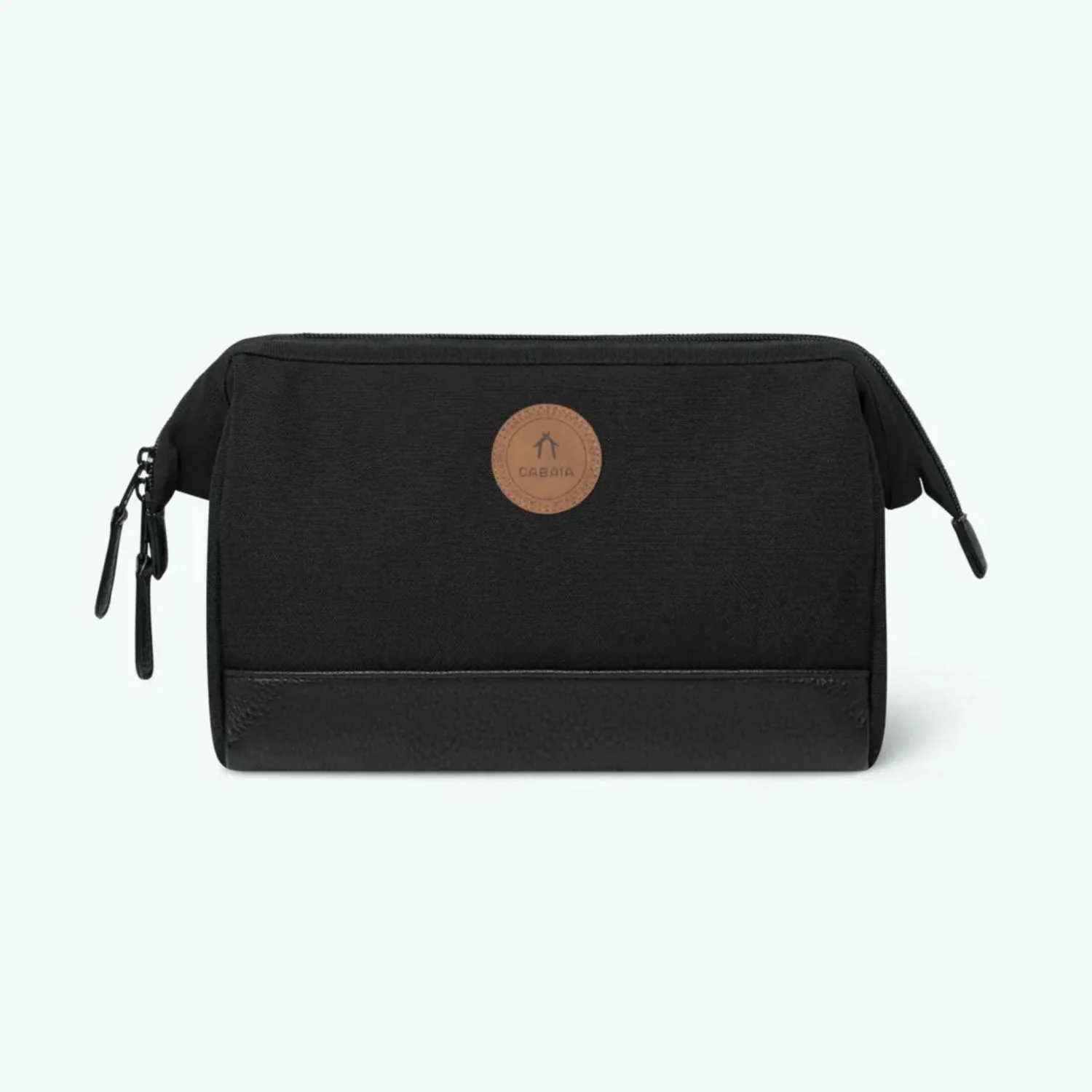 Cabaïa Toilettas Travel kit Berlin - 51Dnspod | Smaakvolle damp – Verzendkosten vrij vanaf 40€ Cabaïa Toilettas Travel kit Berlin - 51Dnspod | Smaakvolle damp – Verzendkosten vrij vanaf 40€
