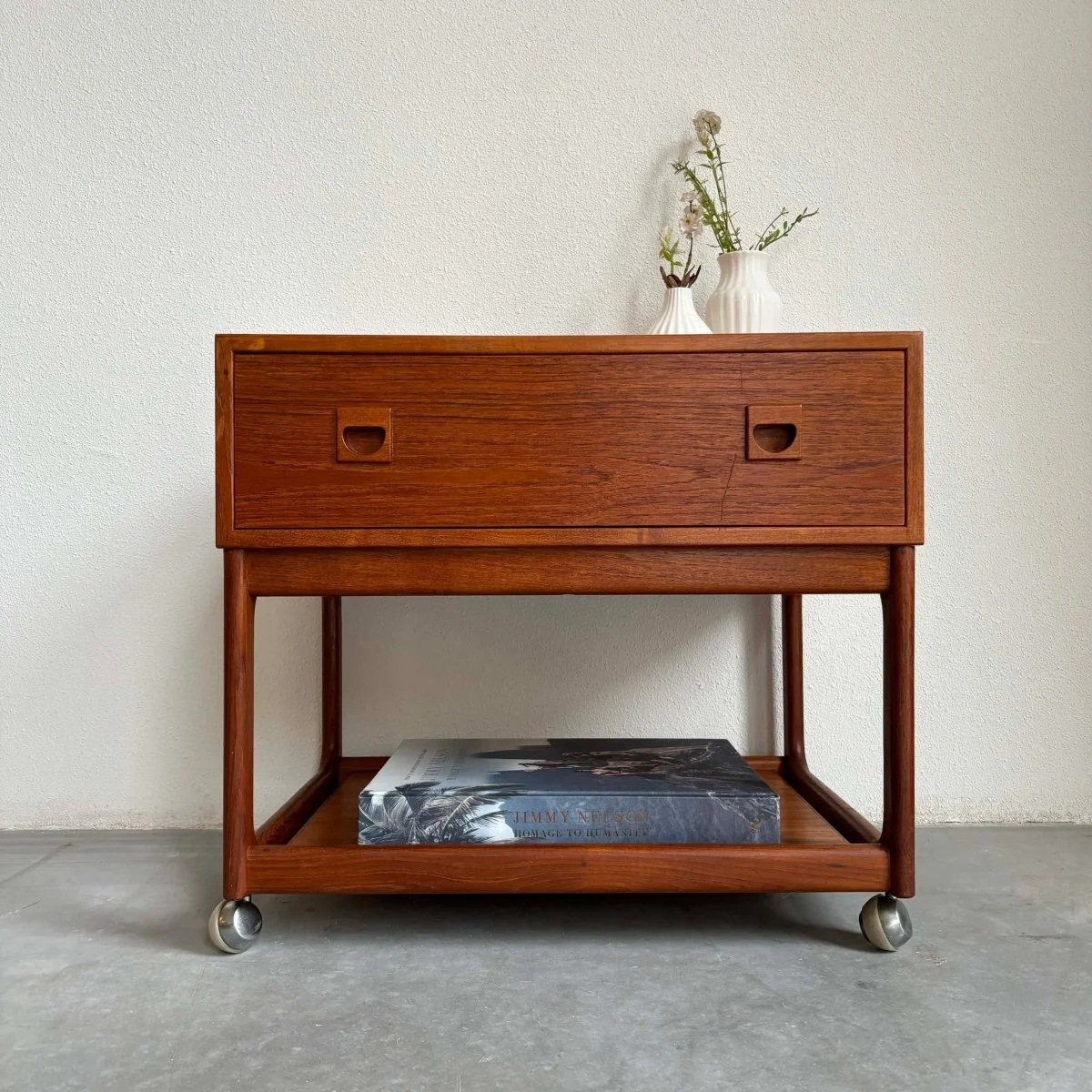 Brouer bijzettafel / trolley van teak - 51Dnspod | Smaakvolle damp – Verzendkosten vrij vanaf 40€ Brouer bijzettafel / trolley van teak - 51Dnspod | Smaakvolle damp – Verzendkosten vrij vanaf 40€