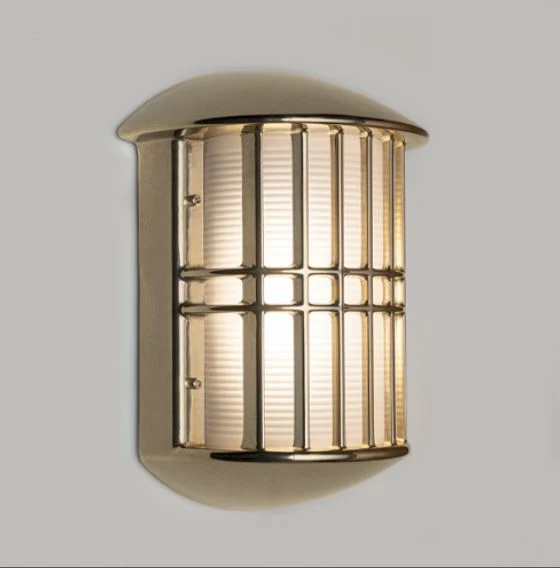 Brik scheepslamp, Messing, 33cm x 23,5cm - 51Dnspod | Smaakvolle damp – Verzendkosten vrij vanaf 40€ Brik scheepslamp, Messing, 33cm x 23,5cm - 51Dnspod | Smaakvolle damp – Verzendkosten vrij vanaf 40€