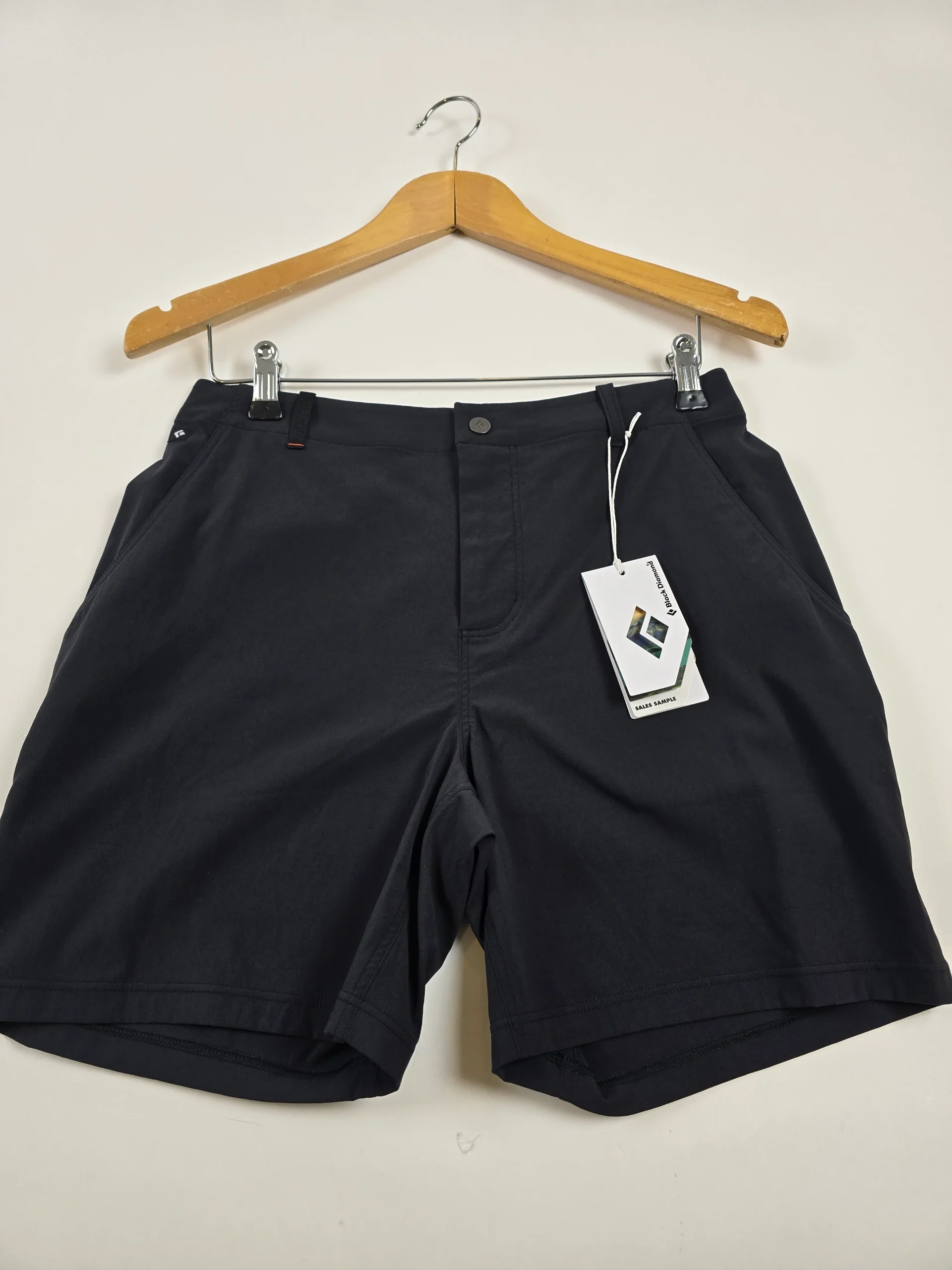 Black Diamond W Pursuit Short Black Dames S - 51Dnspod | Smaakvolle damp – Verzendkosten vrij vanaf 40€ Black Diamond W Pursuit Short Black Dames S - 51Dnspod | Smaakvolle damp – Verzendkosten vrij vanaf 40€