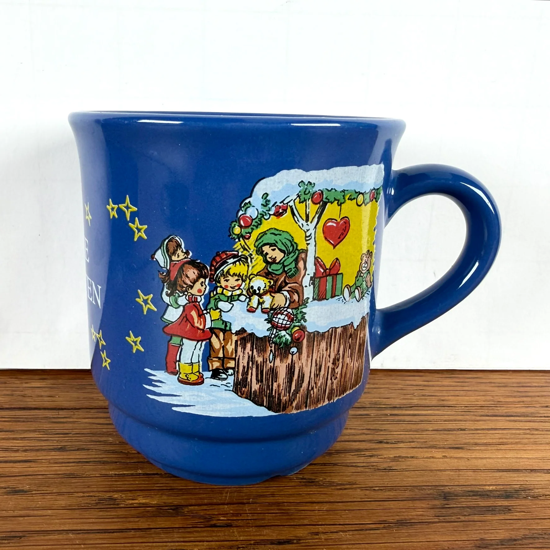 Blauwe kerst mok - 51Dnspod | Smaakvolle damp – Verzendkosten vrij vanaf 40€ Blauwe kerst mok - 51Dnspod | Smaakvolle damp – Verzendkosten vrij vanaf 40€