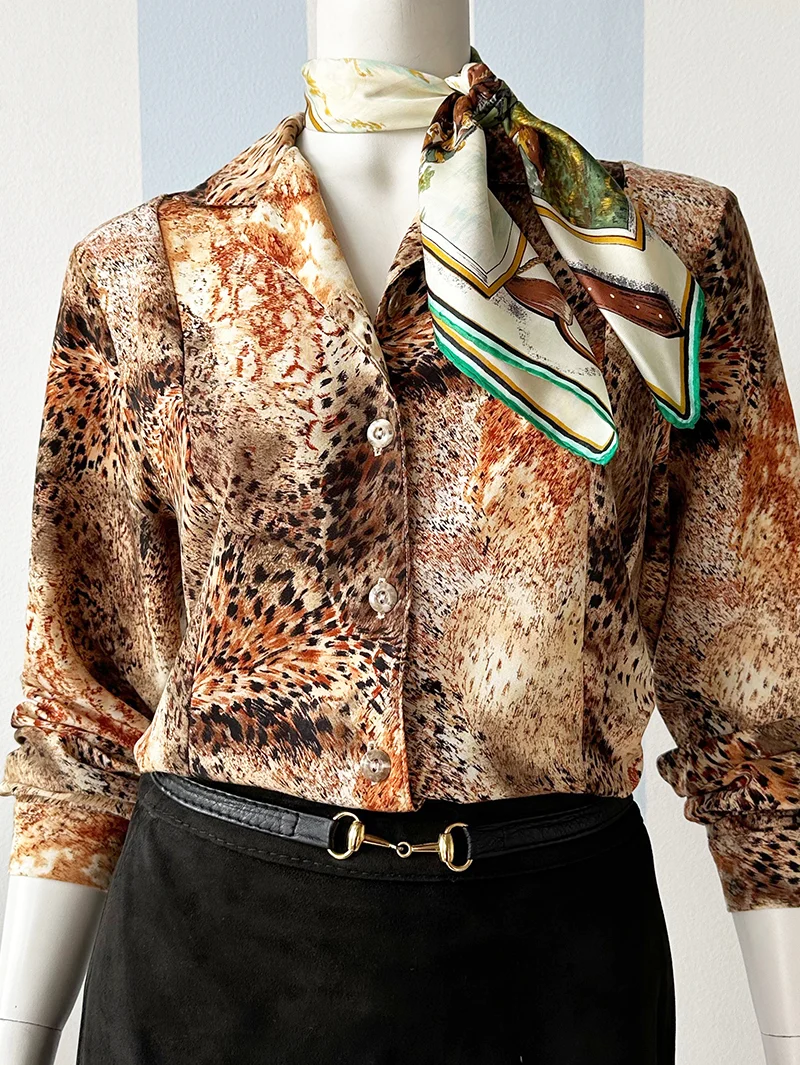 Blouse met dierenprint - 51Dnspod | Smaakvolle damp – Verzendkosten vrij vanaf 40€ Blouse met dierenprint - 51Dnspod | Smaakvolle damp – Verzendkosten vrij vanaf 40€