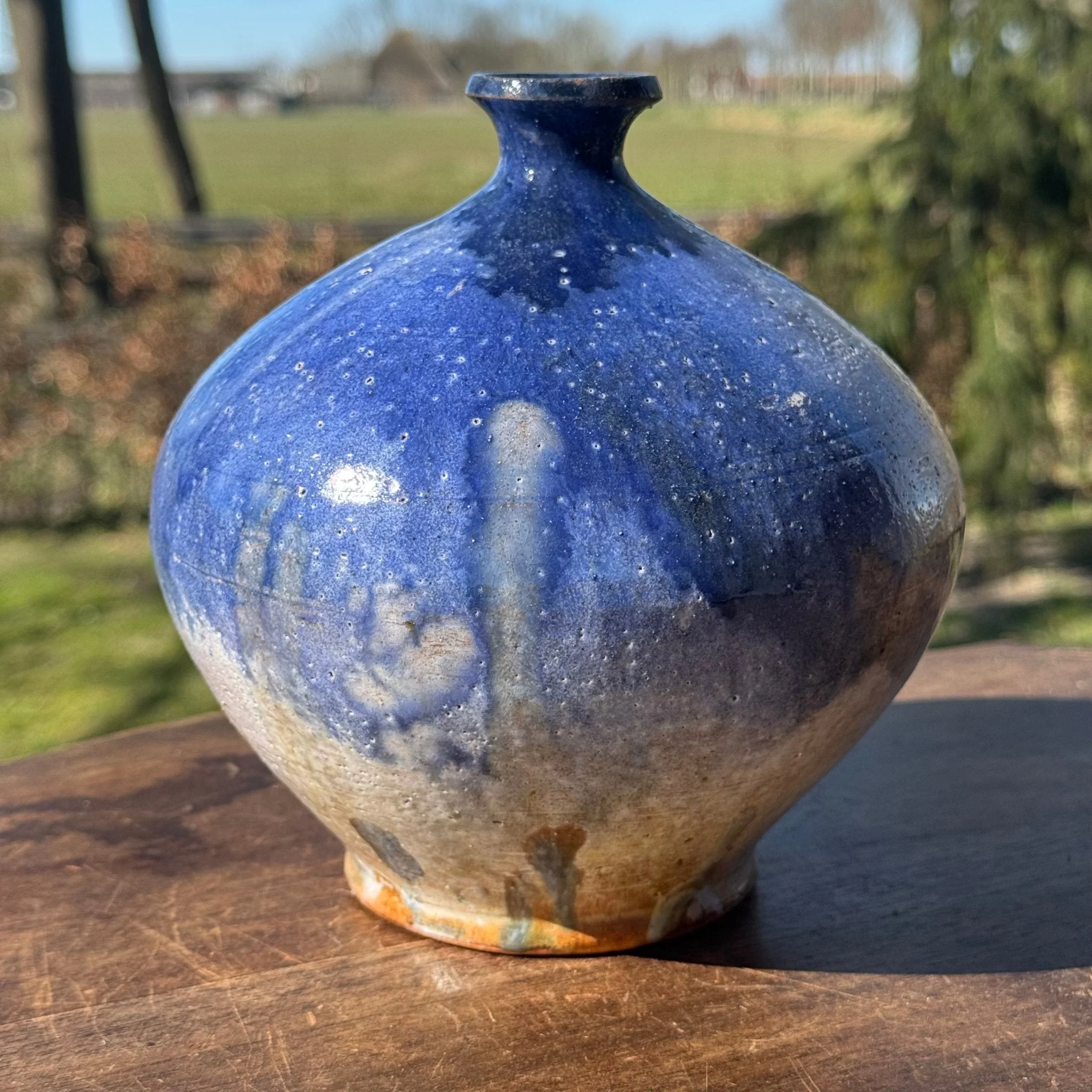 Blauwe Keramische Vaas - 51Dnspod | Smaakvolle damp – Verzendkosten vrij vanaf 40€ Blauwe Keramische Vaas - 51Dnspod | Smaakvolle damp – Verzendkosten vrij vanaf 40€