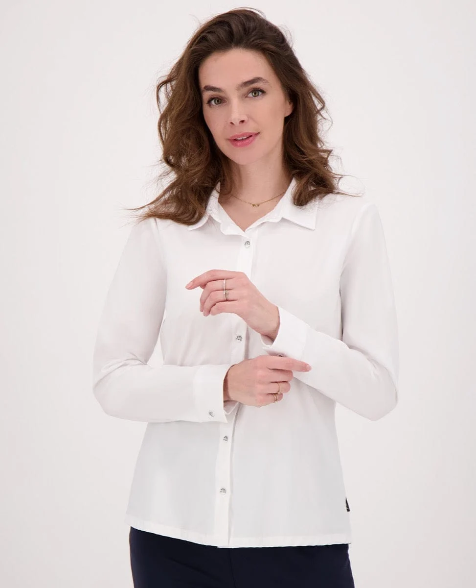 Blouse Elegance Travel | Wit - 51Dnspod | Smaakvolle damp – Verzendkosten vrij vanaf 40€ Blouse Elegance Travel | Wit - 51Dnspod | Smaakvolle damp – Verzendkosten vrij vanaf 40€