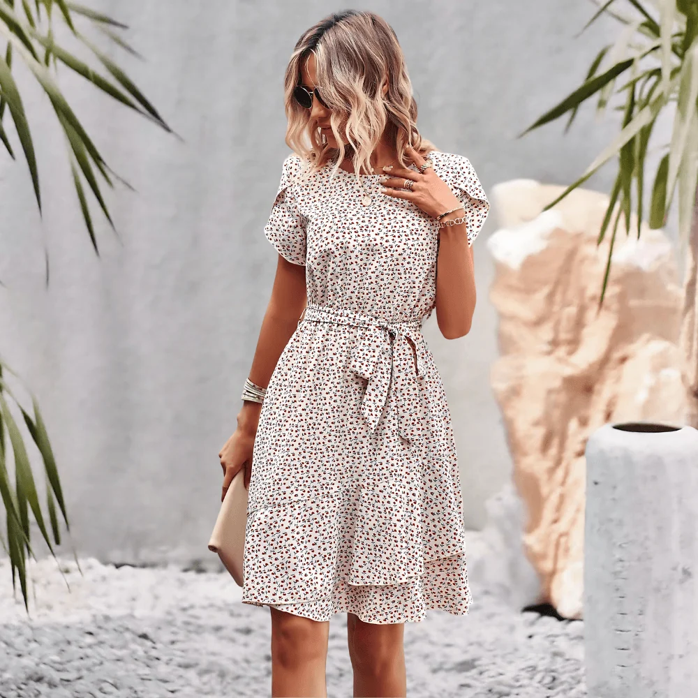 Bloemenjurk Dames - Luchtig en Speels - Met Riem - Perfect voor Zomerse Dagen - 51Dnspod | Smaakvolle damp – Verzendkosten vrij vanaf 40€ Bloemenjurk Dames - Luchtig en Speels - Met Riem - Perfect voor Zomerse Dagen - 51Dnspod | Smaakvolle damp – Verzendkosten vrij vanaf 40€